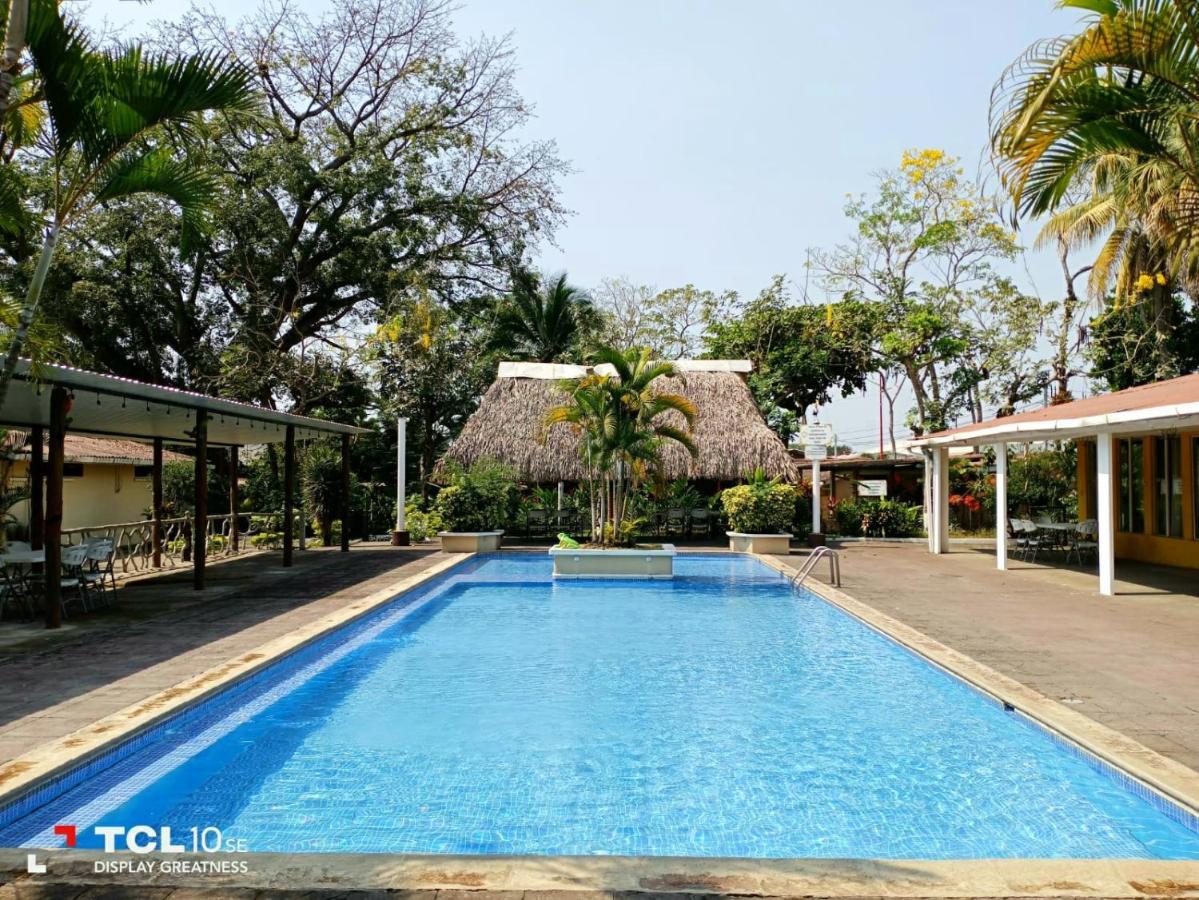 Hotel La Colonia Реталулеу Экстерьер фото