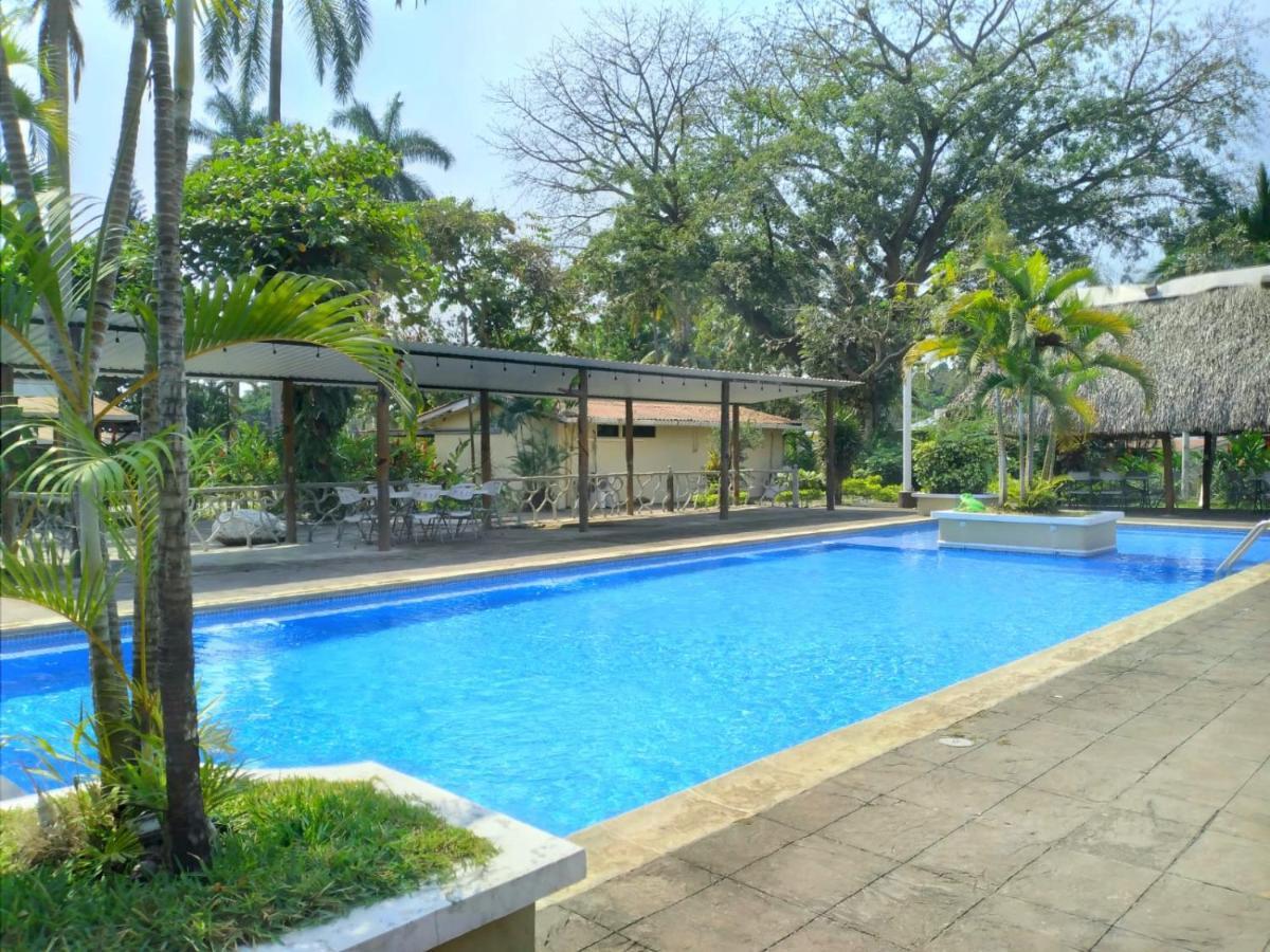 Hotel La Colonia Реталулеу Экстерьер фото